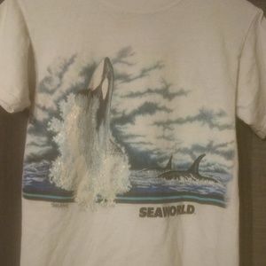 Vintage 1989 Seaworld T-shirt